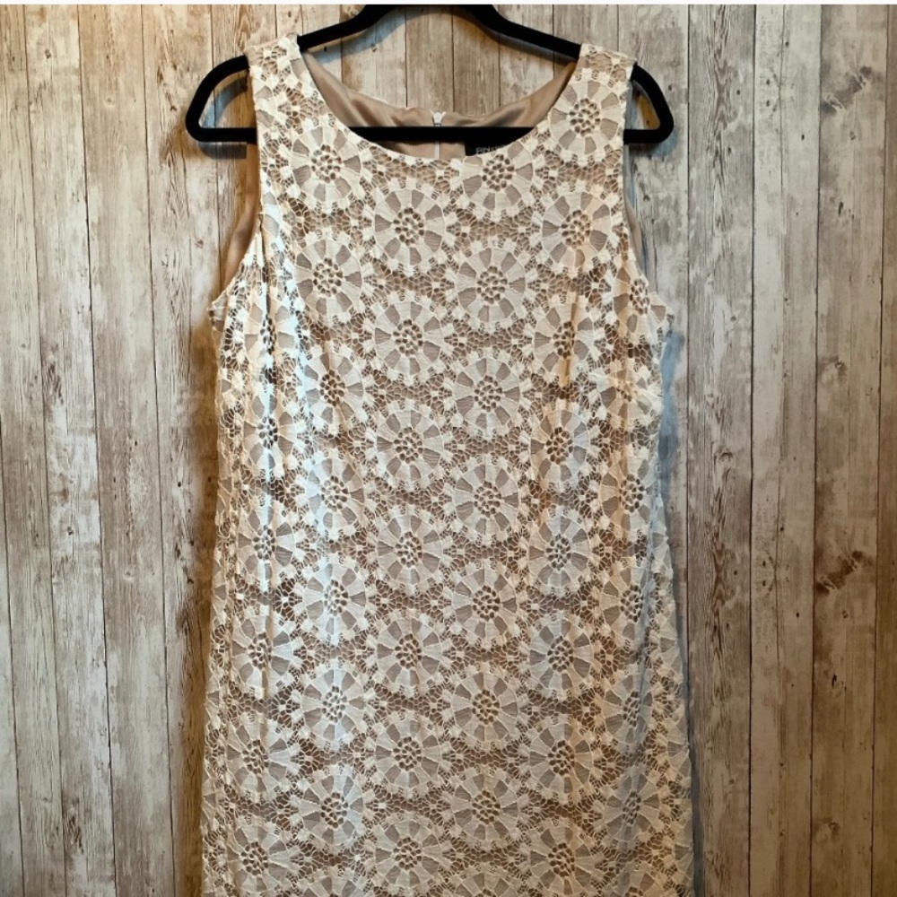 💗3/$30💗RNStudio by Ronni Nicole Lace Shift Dress